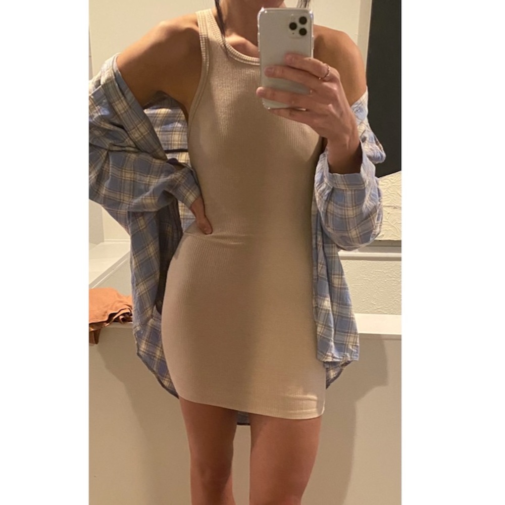 Windsor RIBBED KNIT CREW NECK BODYCON MINI DRESS